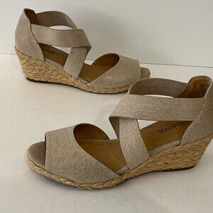 Solanz Helena Jute Wedge Heels Gold / Natural Uppers ~ Women’s Size 8M ~ EUC